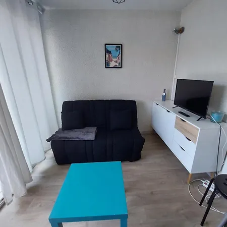 Appartement Climatisé Avec Terrasse, Piscine Et Parking, à 700m De La à Argelès-sur-mer - Fr-1-776-4