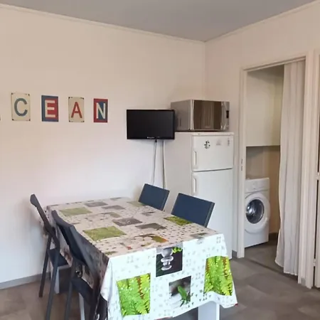 Climatisé Avec Terrasse, Piscine Et Parking, à 700m De La à Argelès-sur-mer - Fr-1-776-4 Appartement Argelès-sur-Mer