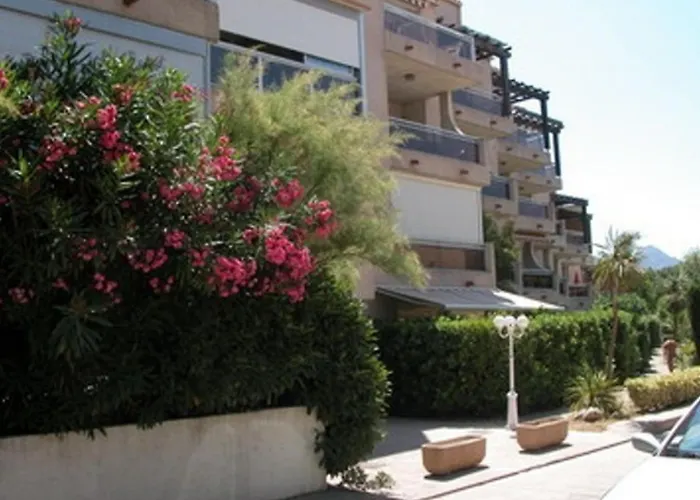 Climatise Avec Terrasse, Piscine Et Parking, A 700m De La A - Fr-1-776-4 * Argelès-sur-Mer