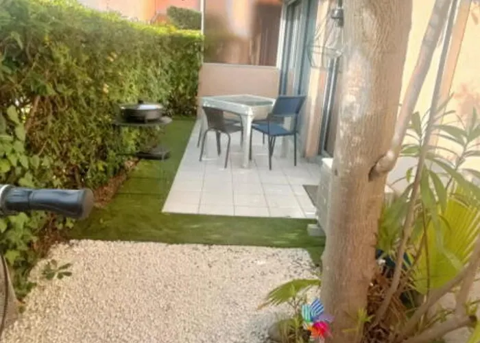 Climatise Avec Terrasse, Piscine Et Parking, A 700m De La A - Fr-1-776-4 Apartment